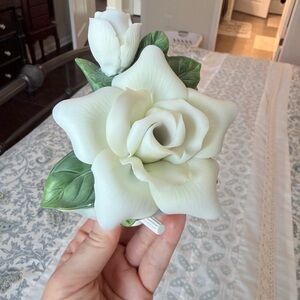 Vintage nightlight Porcelain Rose Figurine | Home Accent